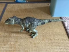 ジュラシックワールド ギガノトサウルス フィギュアのサムネイル