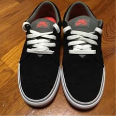 NIKE SB スニーカーのサムネイル