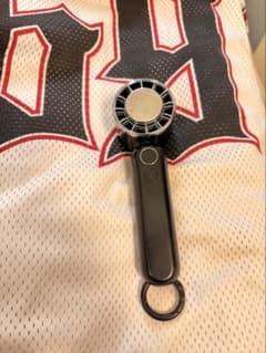 冷却プレート付き ハンディファン ブラック（カラビナ付き・携帯扇風機）のサムネイル