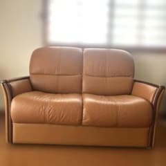家具屋購入・イタリアンレザー本革ソファ　2人掛け　キャメルブラウン 家具屋購入・イタリアンレザー本革ソファ 2人掛け キャメルブラウン