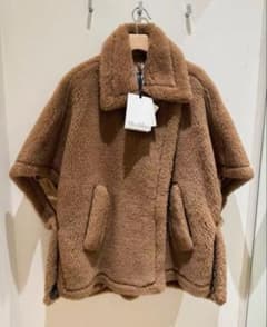 マックスマーラ　MaxMara テディベア　TEBE ポンチョ　ケープのサムネイル