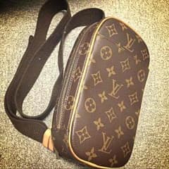 Louis Vuittonショルダーバック(値下げはしないです)のサムネイル
