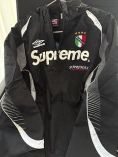 supreme umbro ナイロンジャケット - メルカリ