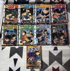 名探偵コナン漫画　劇場版8種類＋ 単行本75巻のサムネイル