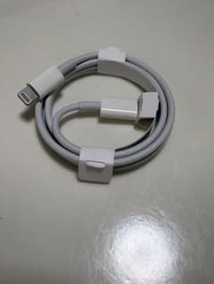 USB-C to Lightning ケーブル ホワイトのサムネイル