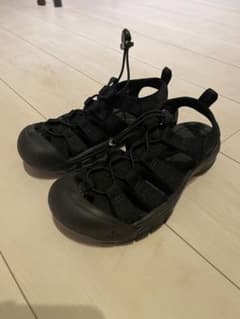 KEEN NEWPORT H2 ブラック　黒　23cmのサムネイル