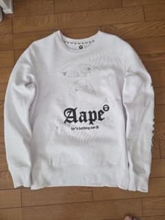 最終タイムサービス！Aape ホワイト スウェット Wのサムネイル