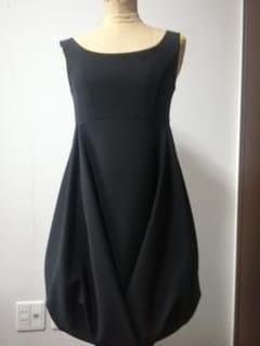 最終価格　美品　色違い　フォクシー　ワンピース　ブラック　お値下げ不可ですのサムネイル
