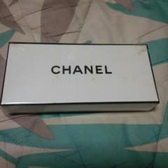 CHANELのサムネイル