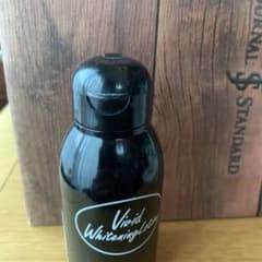 Vivid WhiteningLotion ビビッド ホワイトニングローションのサムネイル