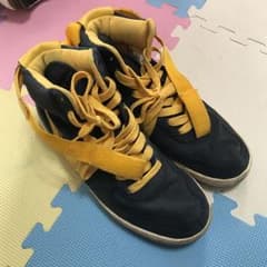 NIKE スニーカーのサムネイル
