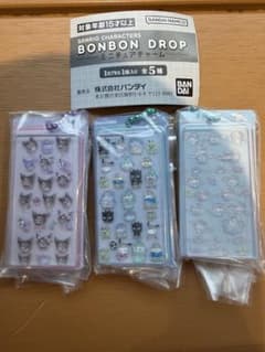 サンリオ　ボンボンドロップ　ミニチュアチャーム　ガチャのサムネイル