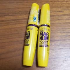 メイベリンマスカラ　ブラック新品２本のサムネイル