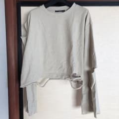新品カスタネ穴あきロングTシャツのサムネイル