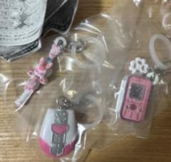 プリキュアオールスターズ 変身めじるしアクセサリー 3点セットのサムネイル
