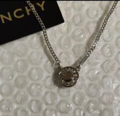 GIVENCHY ネックレス シルバーカラーのサムネイル