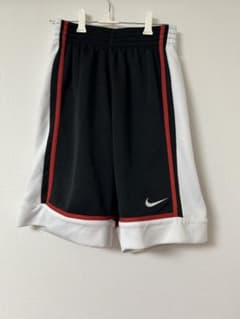ヤ*ー様 Nike バスケットボールパンツ 黒/白/赤のサムネイル