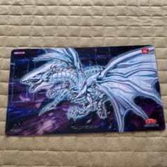 遊戯王 プレイマット　ブルーアイズオルタナティブホワイトドラゴンのサムネイル