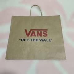 VANSの紙袋のサムネイル