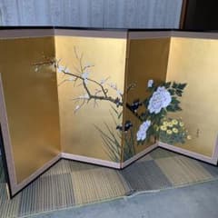 金屏風 四曲 牡丹 菖蒲 梅 伝統工芸 - メルカリ