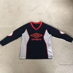 umbro アンブロ Tシャツ　キッズ　120センチのサムネイル