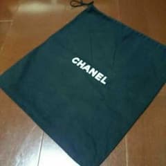 CHANEL・シャネル  黒  ロゴ入り布袋     正規品・直営店購入付属品のサムネイル