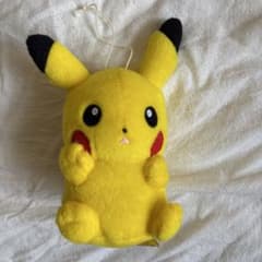 ピカチュウ ぬいぐるみマスコットのサムネイル