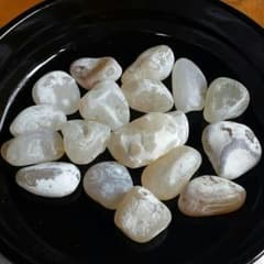 天然瑪瑙中100グラムのサムネイル