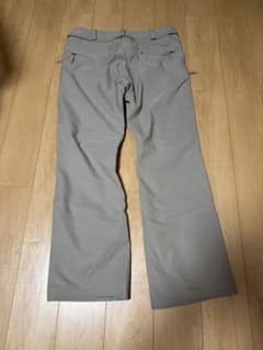 VOLCOM スノーボードパンツ ベージュのサムネイル