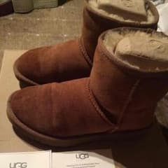 早い物勝ち！UGGムートンブーツ ハワイ正規店購入のサムネイル
