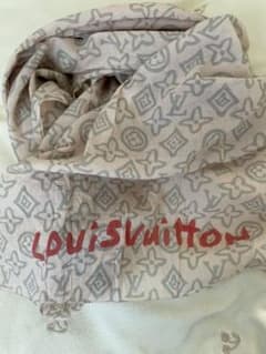 【値下げしました！】LOUIS VUITTONルイヴィトン 春色ストールのサムネイル