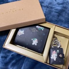 コーチ　COACH　スノーマン　折り財布&フォトチャームセットのサムネイル