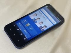 AQUOS PHONE SHL22 au network usage restrictions ○ Working
