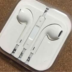 アップル純正 イヤホンのサムネイル