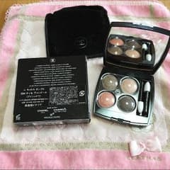 シャネル化粧品のサムネイル