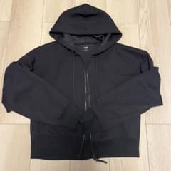 UNIQLO フルジップパーカー ブラック Mサイズのサムネイル