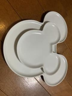 ミッキーマウスのお皿のサムネイル