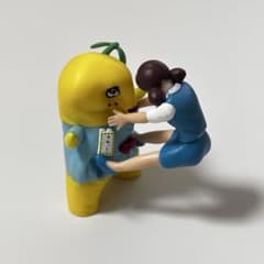 コップのフチ子とふなっしーのサムネイル