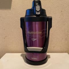 サーモス　2L 水筒のサムネイル