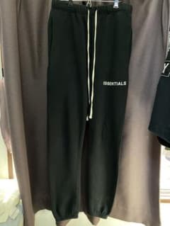 今週売れなかったら販売辞めます。ESSENTIALS SWEAT PANTSのサムネイル