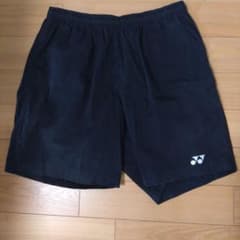 YONEX 黒 ハーフパンツ ホワイトロゴのサムネイル