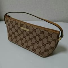 GUCCI ★ ポーチのサムネイル