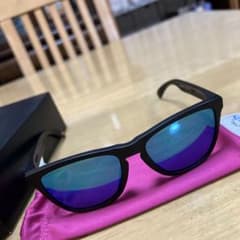 Oakley サングラス ブラック/パープルのサムネイル