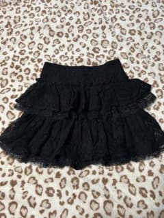 レース付きフリル黒ショートパンツのサムネイル