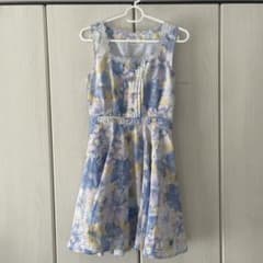 花柄ノースリーブワンピースのサムネイル