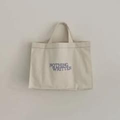 nothing writtenトートバッグのサムネイル