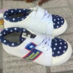 size14の新品スニーカーです～♪のサムネイル