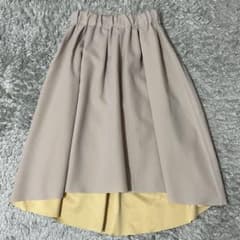 【Andemiu】アシンメトリーリバーシブルスカート　ベージュ×イエローのサムネイル