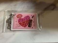 プラザ ネスレ Kitkat キットカット ハートフルベア アクリルキーホルダーのサムネイル