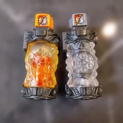 DXホークガトリングフルボトル 仮面ライダービルドのサムネイル